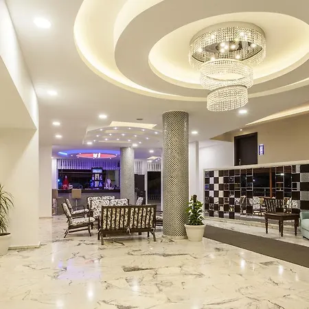 Parador Suite Hotel Аланія