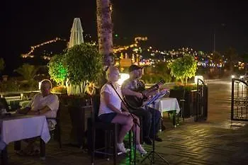 Parador Suite Hotel Готель Аланія