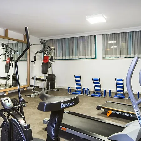 Parador Suite Hotel Готель Аланія