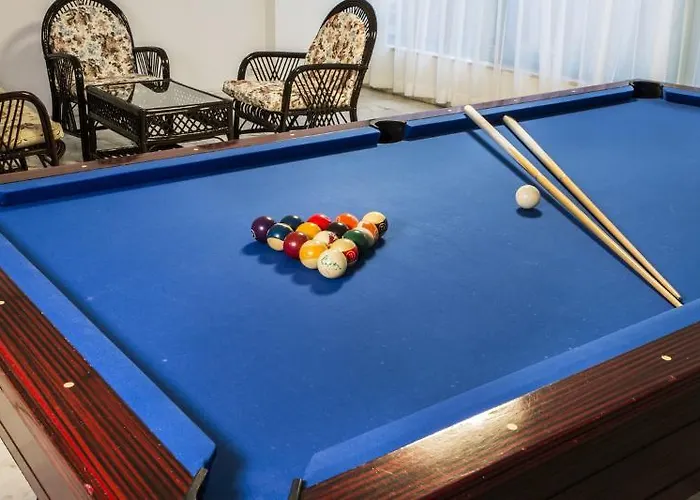 فندق Parador Suite Hotel