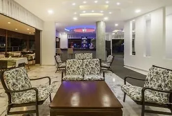 فندق Parador Suite Hotel ألانيا