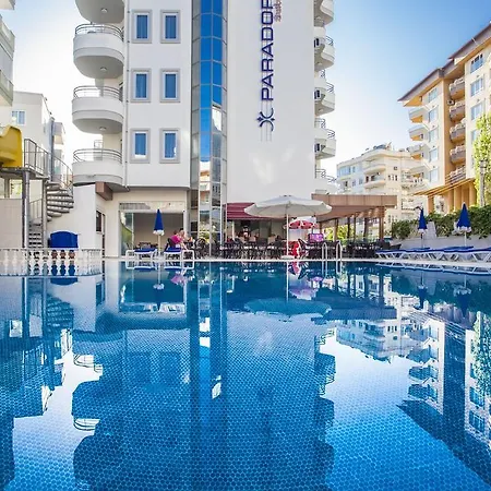 فندق Parador Suite Hotel 3*