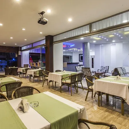 Parador Suite Hotel