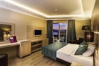 Parador Suite Hotel Отель Алания