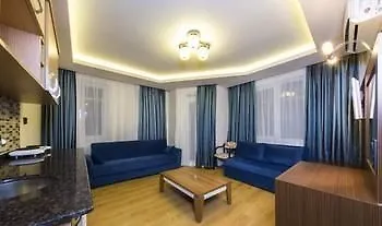 فندق Parador Suite Hotel 3*