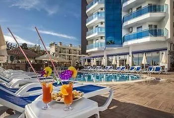 Parador Suite Hotel 3*