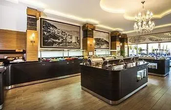 Parador Suite Hotel 3*