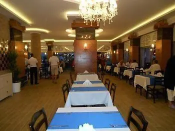 Parador Suite Hotel ホテル