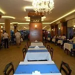 Parador Suite Hotel 호텔