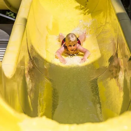 Parador Suite Hotel 3* 阿拉尼亚